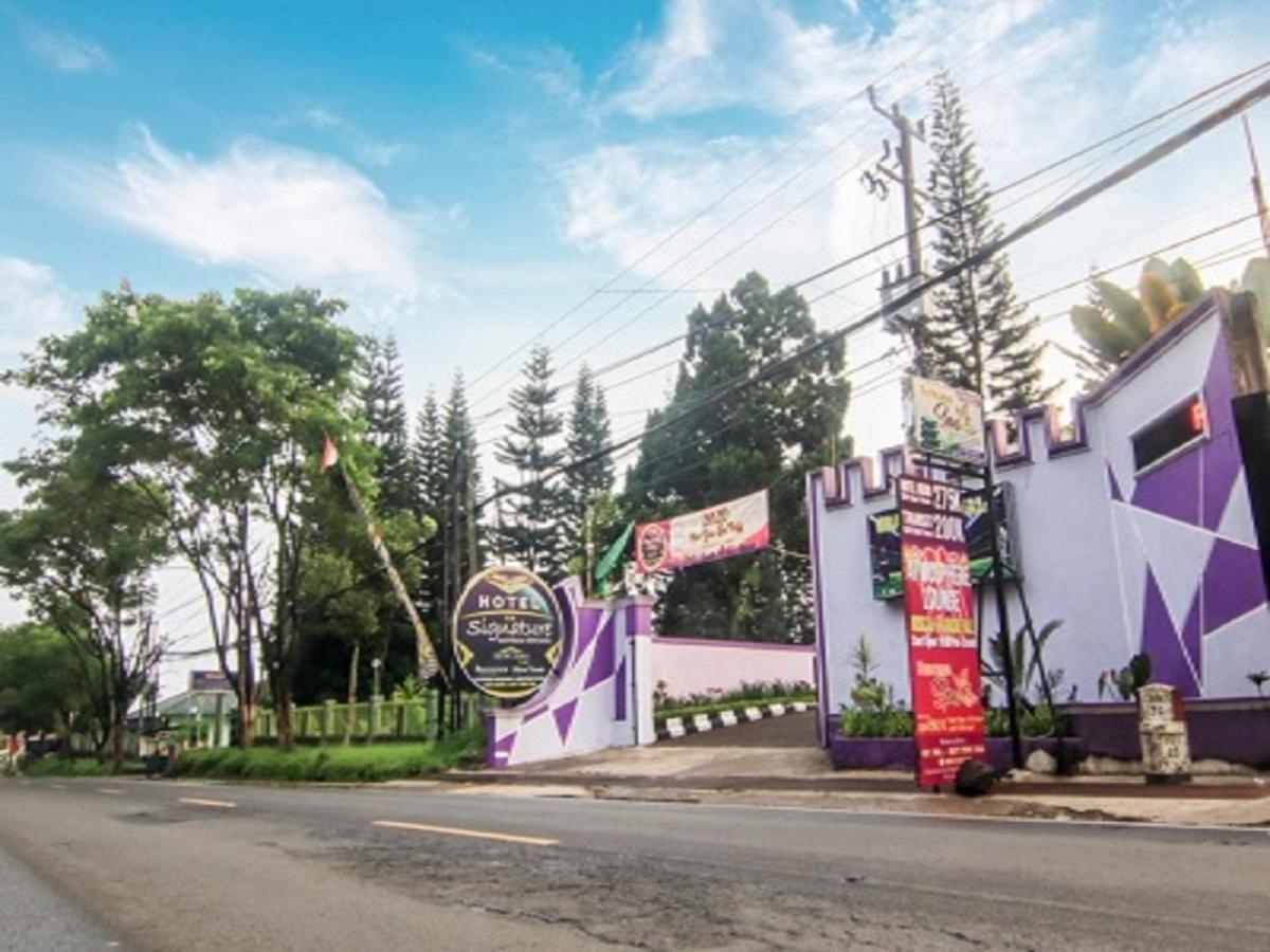 Hotel Signature Mandala Kencana Cianjur Luaran gambar